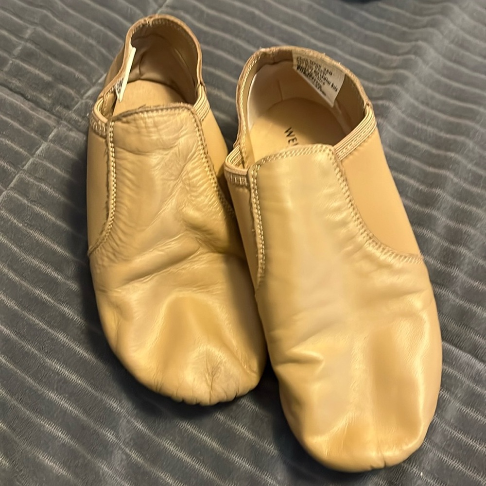 Neutral tone kids dance jazz shoes Weisman size 2.5